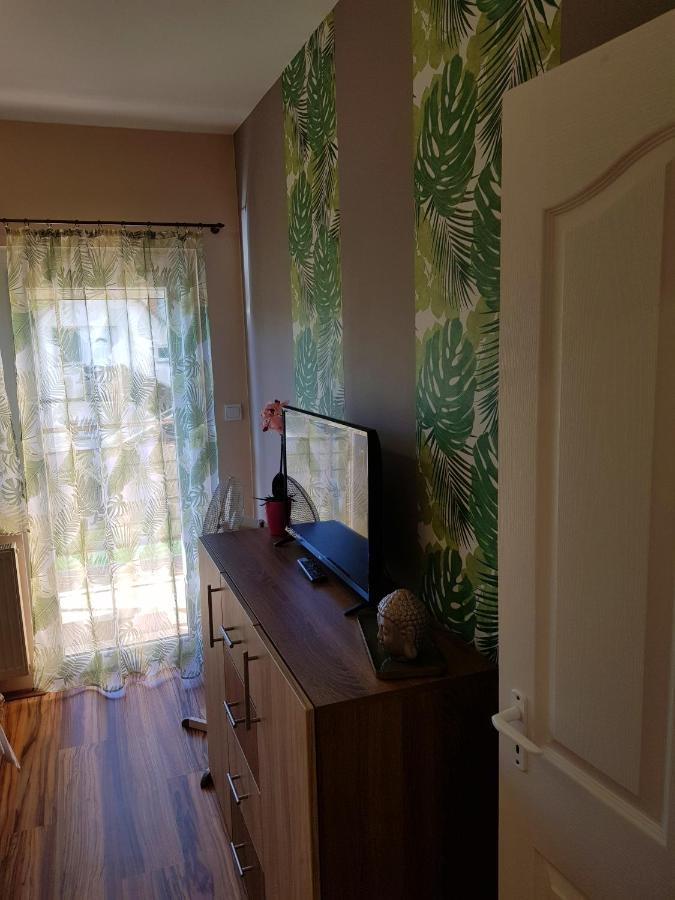 Napsugar Villa B Siofok Bagian luar foto